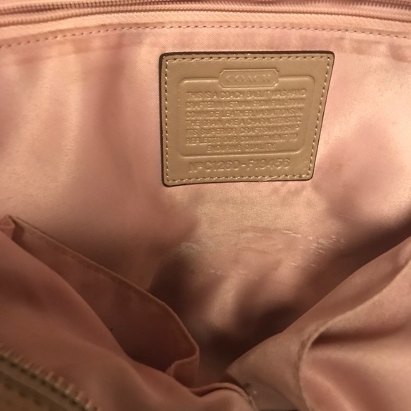 Coach Large Women’s Tote - Picture 6 of 7